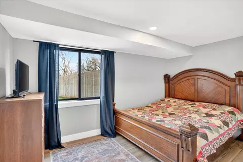 Bedroom - 493 Spring Creek Rd, Clever, MO 65631 photo 9 of 12