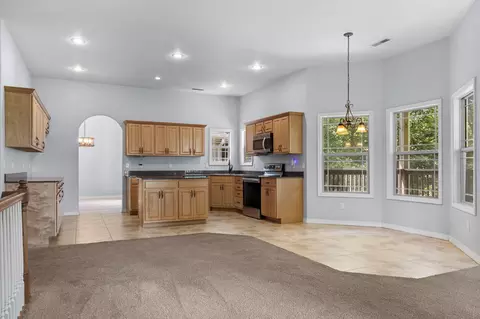 Living - 391 Southview Dr, Branson, MO 65616 photo 13 of 13