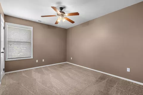 Bedroom - 391 Southview Dr, Branson, MO 65616 photo 7 of 8