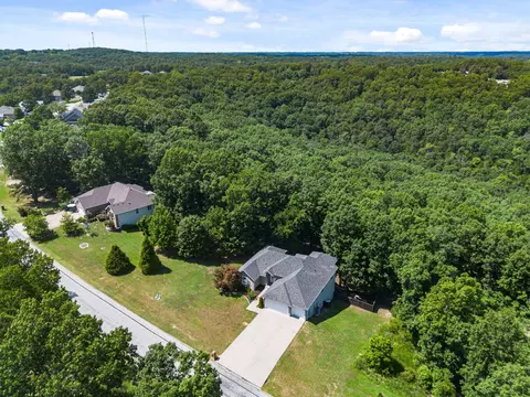 View/Area - 391 Southview Dr, Branson, MO 65616 photo 3 of 6