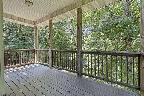 Exterior - 391 Southview Dr, Branson, MO 65616 photo 4 of 7
