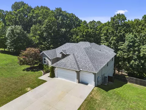 View/Area - 391 Southview Dr, Branson, MO 65616 photo 2 of 6