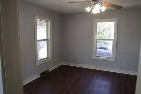 Bedroom - 1020 N West Ave, Springfield, MO 65802 photo 1 of 7