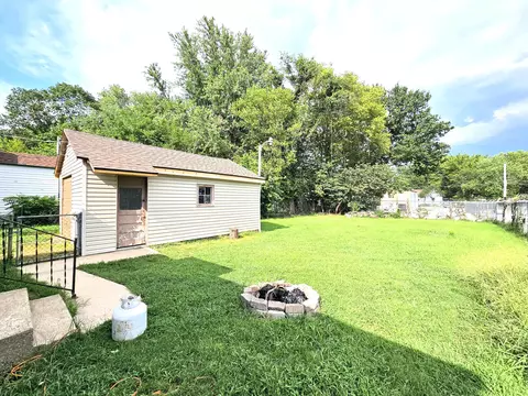 Exterior - 1020 N West Ave, Springfield, MO 65802 photo 4 of 8
