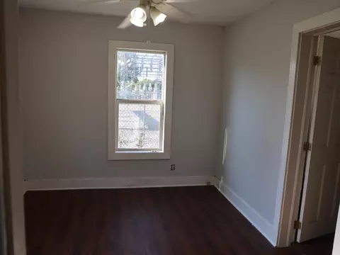 Bedroom - 1020 N West Ave, Springfield, MO 65802 photo 4 of 7