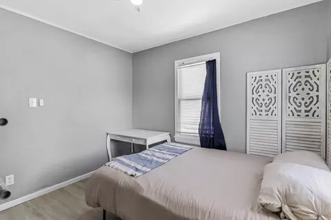 Bedroom - 1525 W Webster St, Springfield, MO 65802 photo 2 of 2
