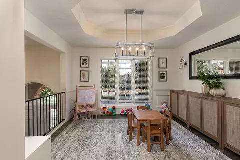 Dining - 648 E Lakewood Pl, Springfield, MO 65810 photo 1 of 2
