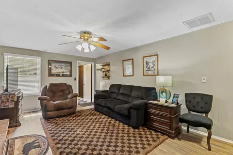Living - 782 W Deerfield St, Springfield, MO 65807 photo 1 of 6