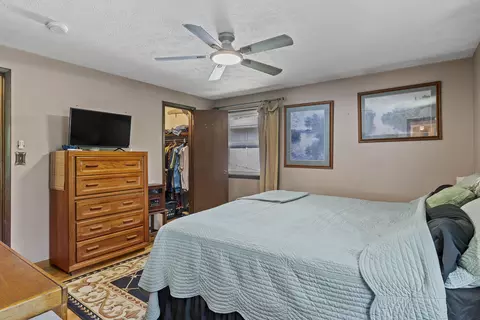 Bedroom - 782 W Deerfield St, Springfield, MO 65807 photo 1 of 5