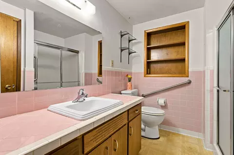 Bath - 114 Melody Ln, Monett, MO 65708 photo 5 of 5
