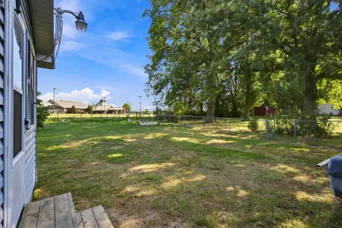 Exterior - 114 Melody Ln, Monett, MO 65708 photo 2 of 6