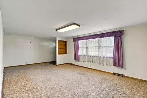 Living - 114 Melody Ln, Monett, MO 65708 photo 4 of 6