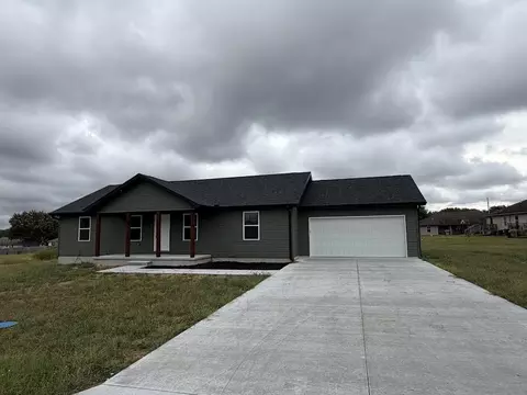 Exterior - 824 Birch St, Buffalo, MO 65622 photo 9 of 9