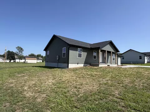 824 Birch St, Buffalo, MO 65622 photo 2