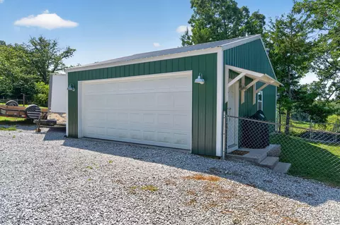 Exterior - 296 Rogers Ln, Sparta, MO 65753 photo 2 of 8