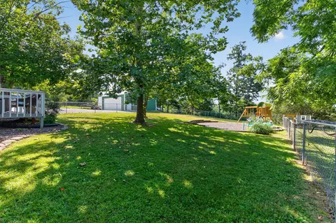 Exterior - 296 Rogers Ln, Sparta, MO 65753 photo 5 of 8