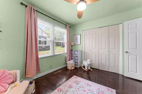 Bedroom - 700 Brown St, Branson, MO 65616 photo 5 of 5