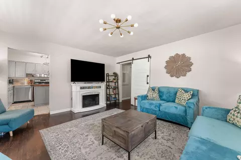 Living - 700 Brown St, Branson, MO 65616 photo 3 of 3