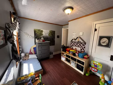 Bedroom - 827 Main St, Cabool, MO 65689 photo 2 of 4