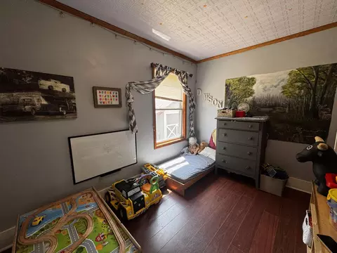 Bedroom - 827 Main St, Cabool, MO 65689 photo 1 of 4