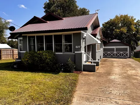 827 Main St, Cabool, MO 65689