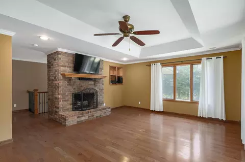 Living - 5455 S Farm Road 137, Springfield, MO 65810 photo 2 of 4