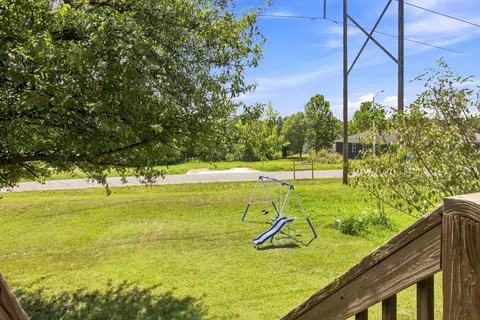 Exterior - 2217 W Hope Rd, Springfield, MO 65803 photo 4 of 8