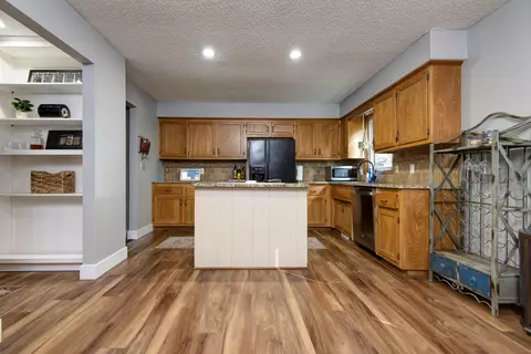 Kitchen - 4810 S Warwick Ave, Springfield, MO 65804 photo 1 of 3