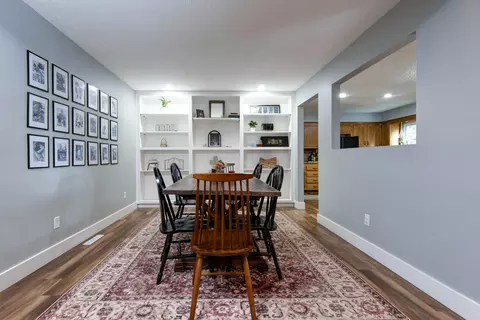 Dining - 4810 S Warwick Ave, Springfield, MO 65804 photo 1 of 2