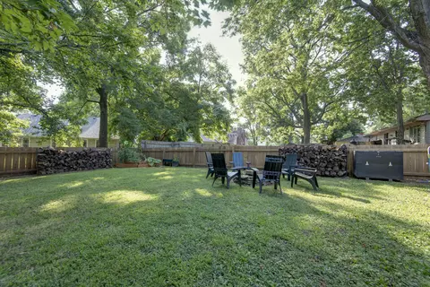 Exterior - 4810 S Warwick Ave, Springfield, MO 65804 photo 8 of 9