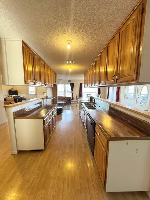 Kitchen - 795 Anthony Rd, Pineville, MO 64856 photo 2 of 4