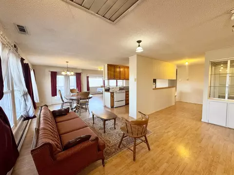 Living - 795 Anthony Rd, Pineville, MO 64856 photo 2 of 10