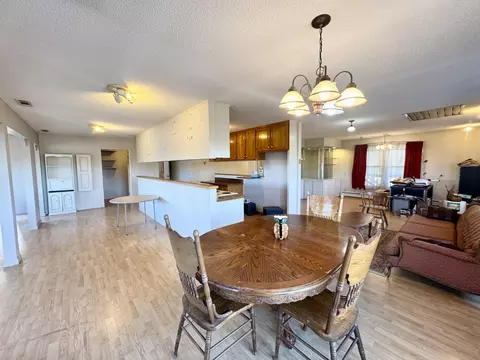 Dining - 795 Anthony Rd, Pineville, MO 64856 photo 3 of 4