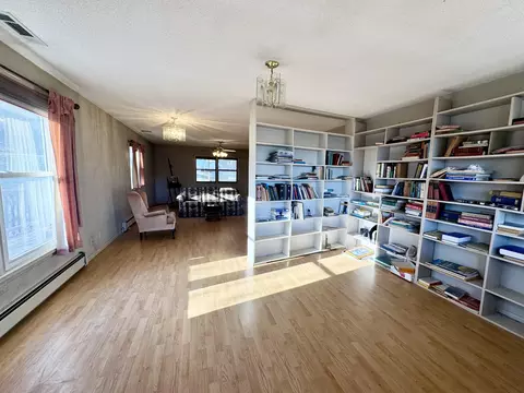 Living - 795 Anthony Rd, Pineville, MO 64856 photo 5 of 10