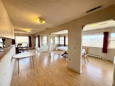 Dining - 795 Anthony Rd, Pineville, MO 64856 photo 1 of 4