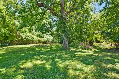 Exterior - 210 E Georgia St, Ozark, MO 65721 photo 3 of 5