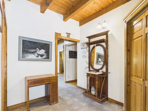 Entry Way - 12283 Stave Mill Rd, Cabool, MO 65689 photo 2 of 18