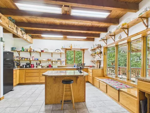 Kitchen - 12283 Stave Mill Rd, Cabool, MO 65689 photo 1 of 6