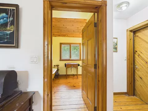 Entry Way - 12283 Stave Mill Rd, Cabool, MO 65689 photo 14 of 18