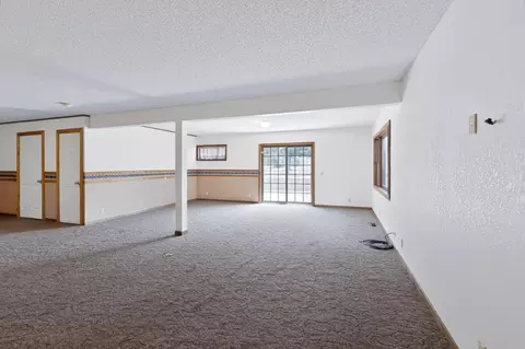 Living - 3367 Kapok Dr, Seneca, MO 64865 photo 6 of 9