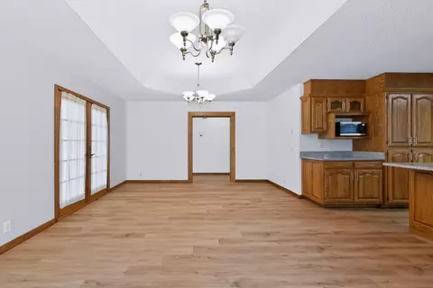 Living - 3367 Kapok Dr, Seneca, MO 64865 photo 4 of 9