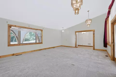 Living - 3367 Kapok Dr, Seneca, MO 64865 photo 2 of 9