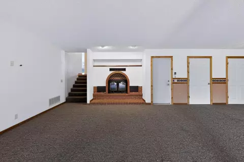 Living - 3367 Kapok Dr, Seneca, MO 64865 photo 8 of 9