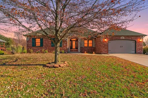 Exterior - 5072 E Hedgerow Dr, Springfield, MO 65802 photo 2 of 14