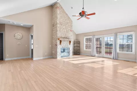 Living - 5072 E Hedgerow Dr, Springfield, MO 65802 photo 1 of 3