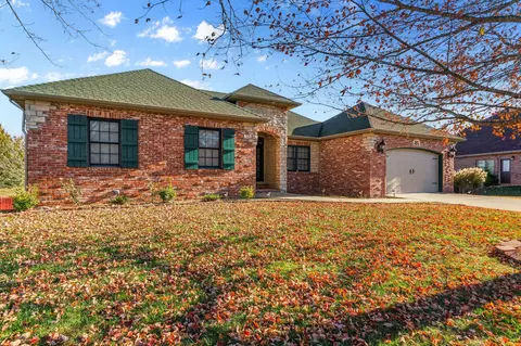 Exterior - 5072 E Hedgerow Dr, Springfield, MO 65802 photo 4 of 14