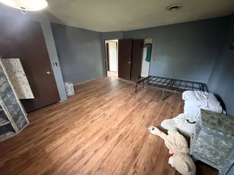 Bedroom - 4710 State Route A, Macomb, MO 65702 photo 3 of 4