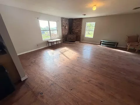 Living - 4710 State Route A, Macomb, MO 65702 photo 3 of 4