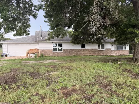 Exterior - 4710 State Route A, Macomb, MO 65702 photo 7 of 10