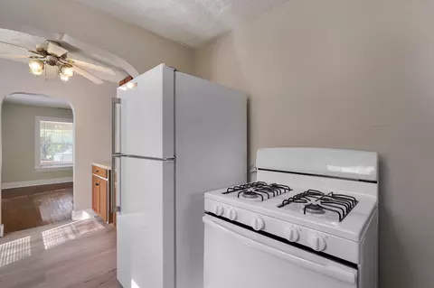 Kitchen - 908 W Della St, Springfield, MO 65803 photo 3 of 3